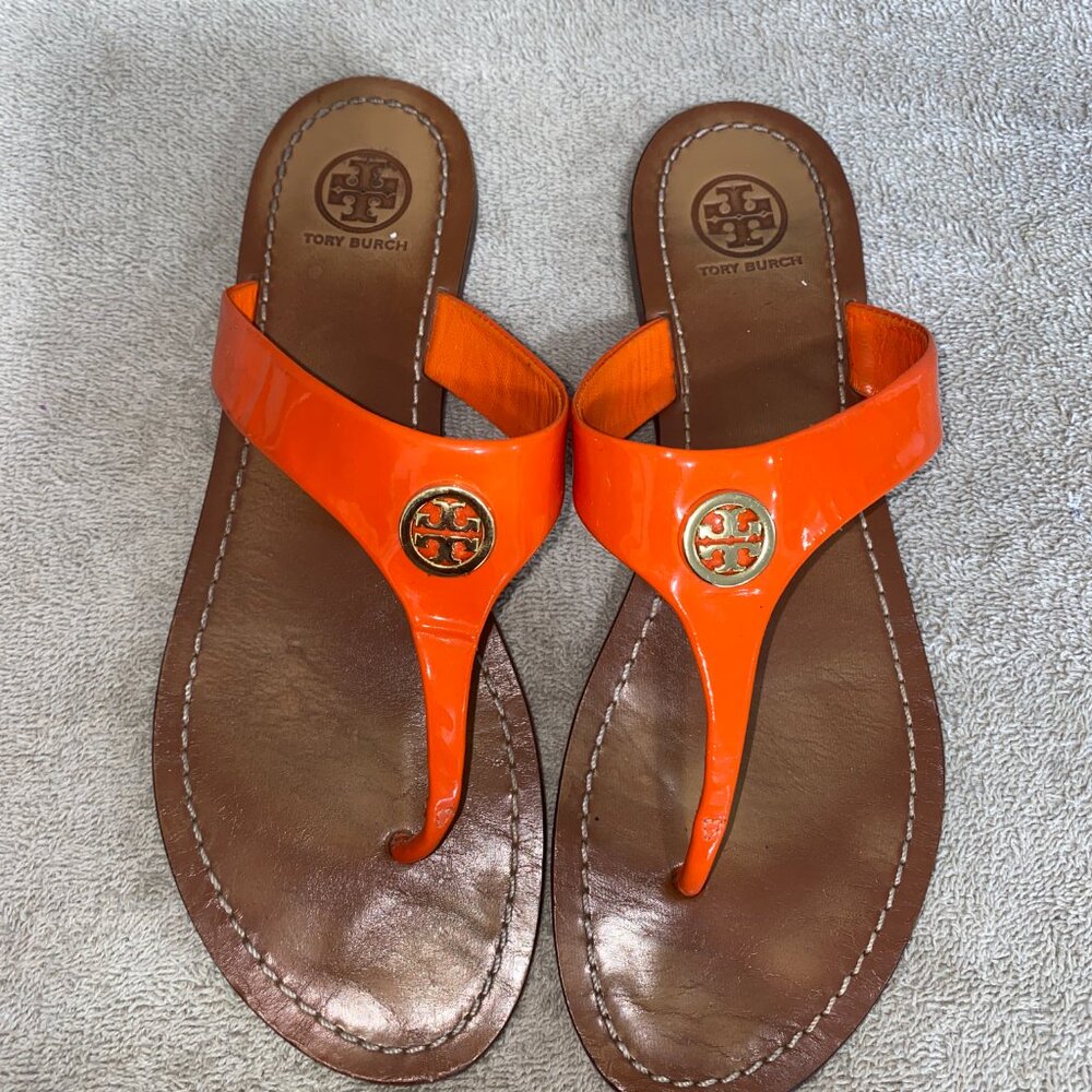 Tory Burch Orange Patent Leather Logo Thong Sandals Flip Flops Size 6.5 - Picture 5 of 7